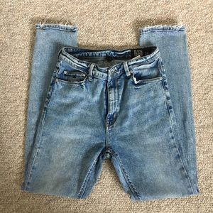 High waisted jeans